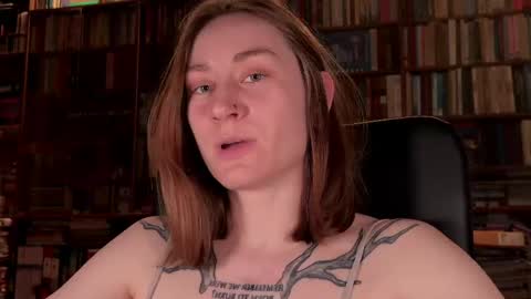 Snapshot of retromarie chatting on 6, 5, 2026 Rie online show from 6, 5, 2026