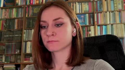 Snapshot of retromarie chatting on 13, 5, 2026 Rie online show from 13, 5, 2026