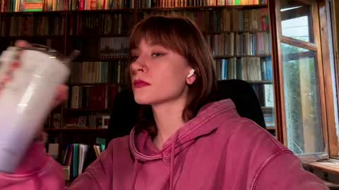 Snapshot of retromarie chatting on 23, 5, 2026 Rie online show from 23, 5, 2026