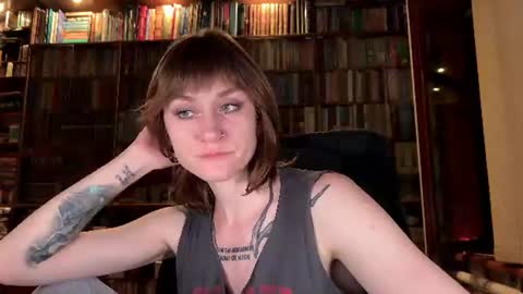 Snapshot of retromarie chatting on 14, 6, 2026 Rie online show from 14, 6, 2026