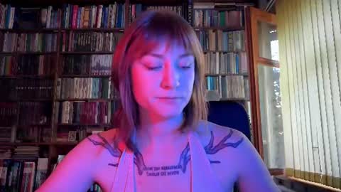 Snapshot of retromarie chatting on 24, 6, 2026 Rie online show from 24, 6, 2026