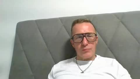 Snapshot of revierloewe chatting on 12, 7, 2026 Jonas online show from 12, 7, 2026