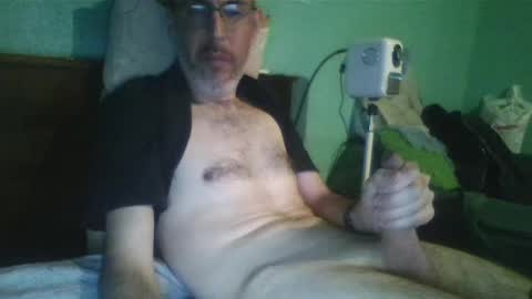 reyes_albert2006 online show from 2, 12, 2024