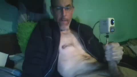 reyes_albert2006 online show from 14, 12, 2025