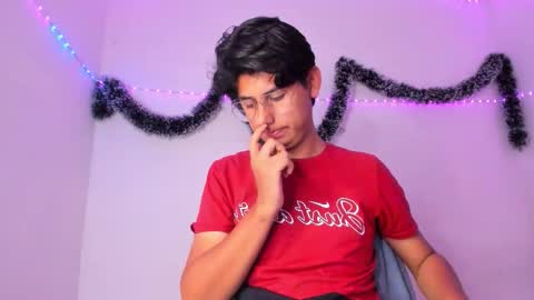 reylatino24 online show from 12, 1, 2026