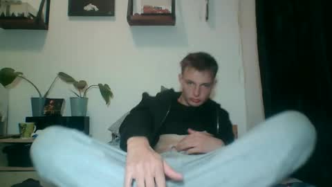 Snapshot of reynhardt chatting on 29, 6, 2026 reynhardt online show from 29, 6, 2026