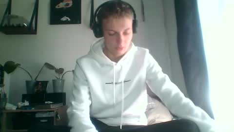 Snapshot of reynhardt chatting on 1, 7, 2026 reynhardt online show from 1, 7, 2026