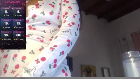 Snapshot of rhaenyra_ chatting on 12, 9, 2025 Rhaenyra online show from 12, 9, 2025