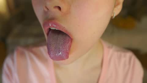 Snapshot of rhebageigel chatting on 26, 4, 2026 Nanami online show from 26, 4, 2026