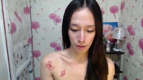 HI GUYS IM RHIAN PLEASE GIVE ME THUMBS UP online show from 3, 12, 2024