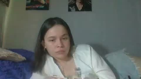 Snapshot of rialowelyt chatting on 4, 6, 2026 RiaLowelyt online show from 4, 6, 2026