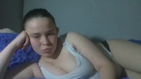 Snapshot of rialowelyt chatting on 5, 6, 2026 RiaLowelyt online show from 5, 6, 2026