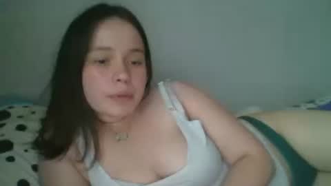 Snapshot of rialowelyt chatting on 18, 6, 2026 RiaLowelyt online show from 18, 6, 2026