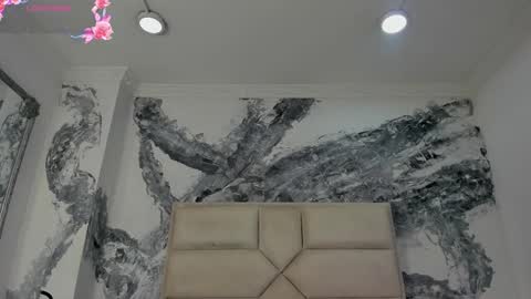 Snapshot of rianamanson chatting on 12, 10, 2025 Riana online show from 12, 10, 2025