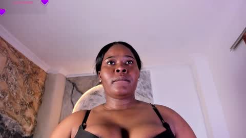 Snapshot of rianamanson chatting on 23, 11, 2025 Riana online show from 23, 11, 2025