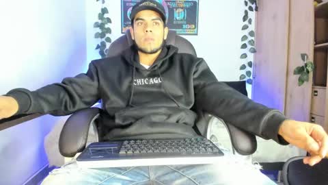 Snapshot of riancum chatting on 17, 2, 2025 juan online show from 17, 2, 2025