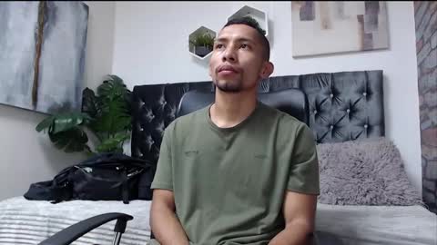 Snapshot of richar_voller chatting on 21, 12, 2024 richar_voller online show from 21, 12, 2024