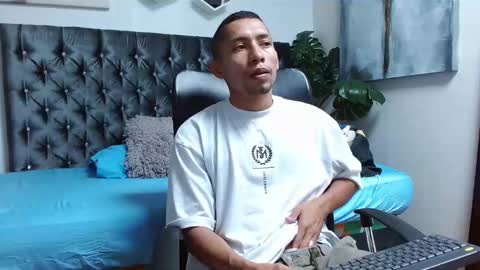 Snapshot of richar_voller chatting on 28, 2, 2025 richar_voller online show from 28, 2, 2025
