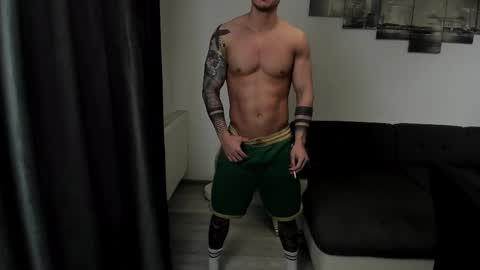 Snapshot of richarddarell chatting on 3, 5, 2026 RichardDarell online show from 3, 5, 2026