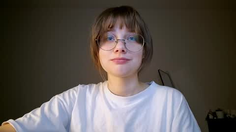 Snapshot of richardlundsten chatting on 24, 4, 2026 Luna online show from 24, 4, 2026