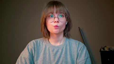 Snapshot of richardlundsten chatting on 4, 5, 2026 Luna online show from 4, 5, 2026