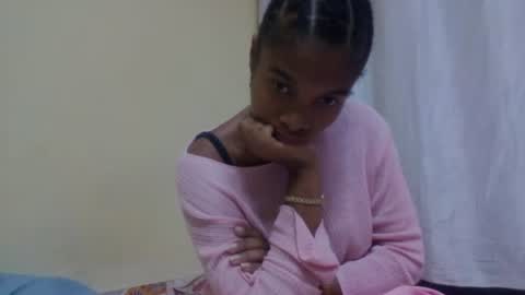 Snapshot of richella34 chatting on 7, 6, 2026 richella34 online show from 7, 6, 2026