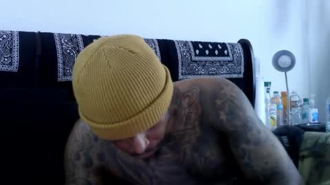 Snapshot of rickavelli chatting on 15, 4, 2026 Rick online show from 15, 4, 2026