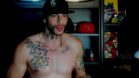 Snapshot of rickg_oficial chatting on 20, 10, 2025 RICKG online show from 20, 10, 2025