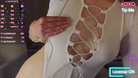 Snapshot of ricki_bloom chatting on 27, 6, 2026 Ricki online show from 27, 6, 2026