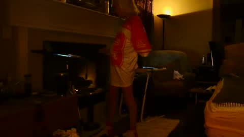 PINK HOLE TWINK online show from 15, 4, 2026