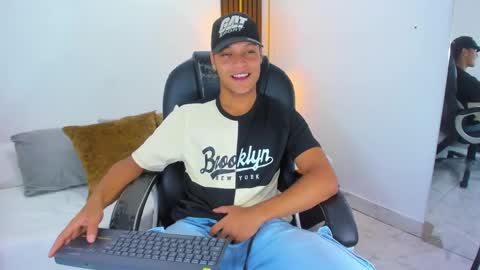 Ricky  online show from 24, 2, 2025