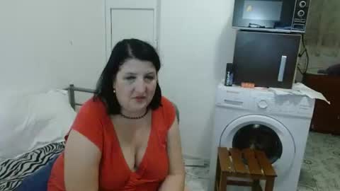 Snapshot of ridemerafsuzana chatting on 22, 1, 2025 Ridemeraf online show from 22, 1, 2025