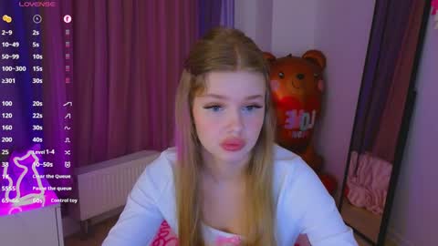 Rina online show from 8, 4, 2026