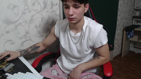 Snapshot of rik_and chatting on 11, 12, 2024 Rick online show from 11, 12, 2024