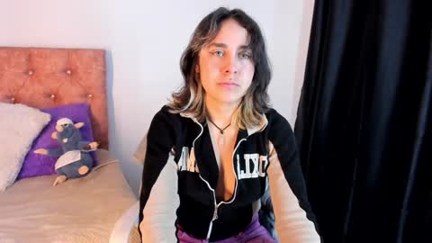 Riley online show from 25, 1, 2025