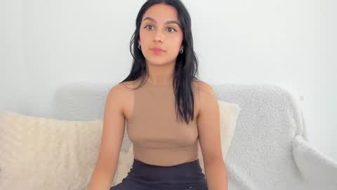 Snapshot of riley_tin chatting on 2, 12, 2024 riley_tin online show from 2, 12, 2024