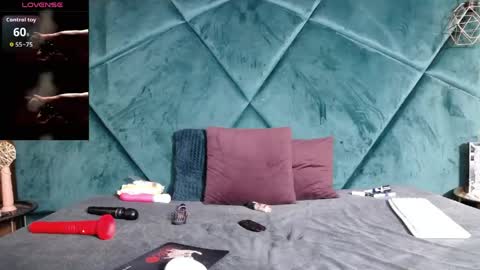 rileylannax online show from 15, 4, 2026