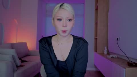 Snapshot of rileymee chatting on 27, 9, 2025 rileymee online show from 27, 9, 2025