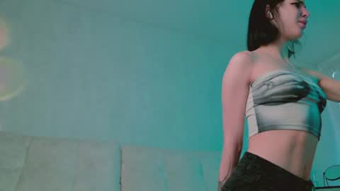 Snapshot of rinacain chatting on 27, 6, 2026 RINA online show from 27, 6, 2026
