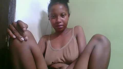 Snapshot of rinah654271 chatting on 13, 2, 2026 rinah654271 online show from 13, 2, 2026