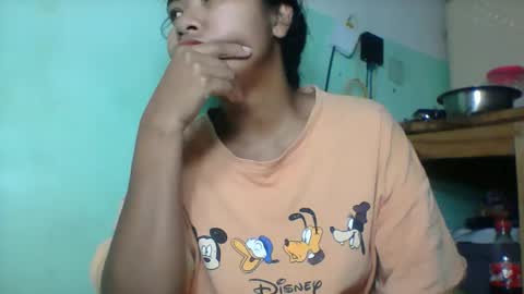 Snapshot of rinah856024 chatting on 27, 5, 2026 rinah856024 online show from 27, 5, 2026