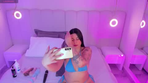 Riri Candy online show from 12, 10, 2025