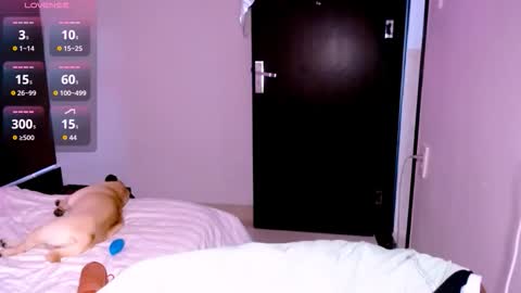 Snapshot of riri_rich chatting on 1, 10, 2025 Rita online show from 1, 10, 2025