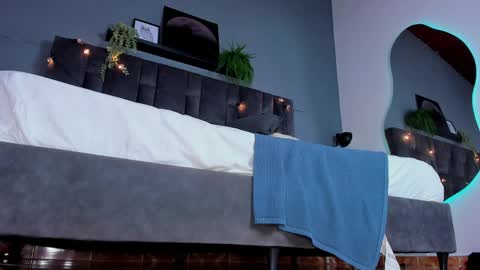 RIRI  online show from 9, 4, 2026