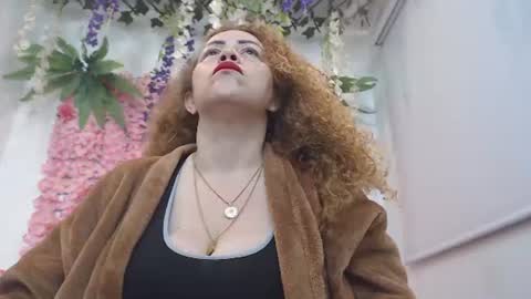 Snapshot of risitos_de_oro_ chatting on 7, 7, 2026 Risitos De Oro online show from 7, 7, 2026