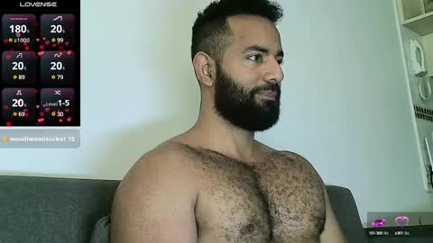 SebasRoa online show from 28, 1, 2025