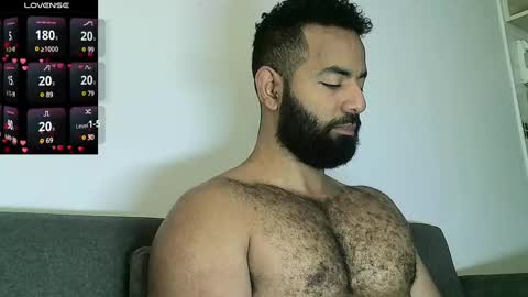 SebasRoa online show from 30, 1, 2025