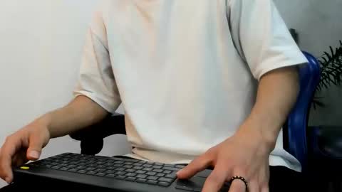 Roan Birkin online show from 14, 1, 2026