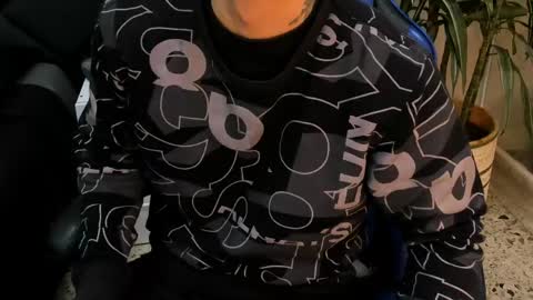 Roan Birkin online show from 14, 4, 2026