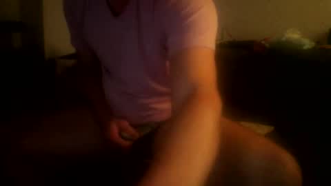 Snapshot of robef12 chatting on 12, 10, 2025 robert online show from 12, 10, 2025